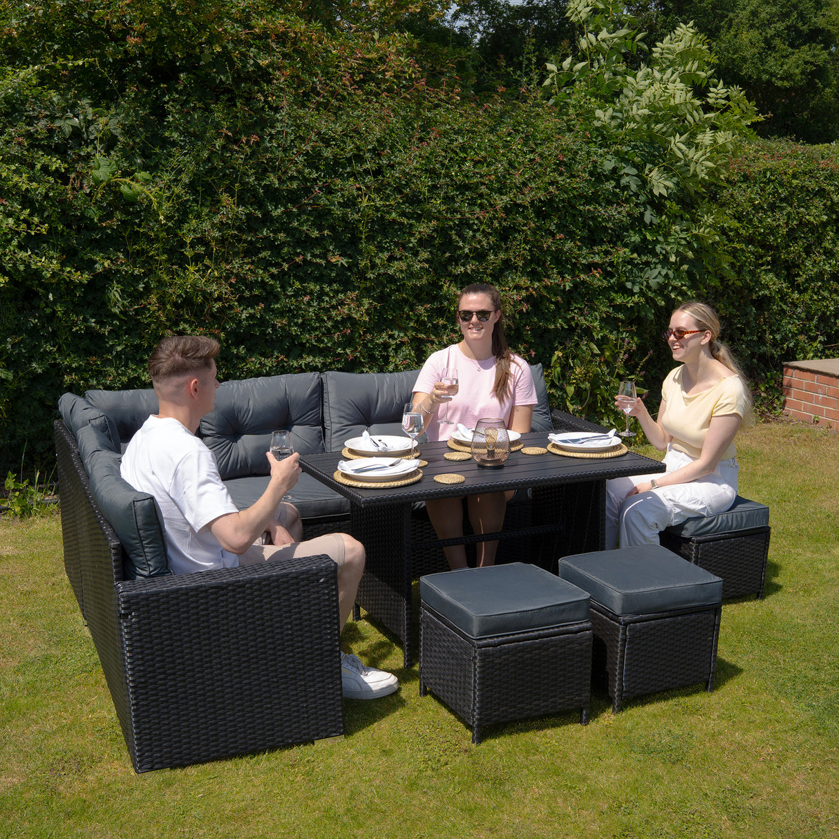 Rattan Corner Set With Composite Table – Black