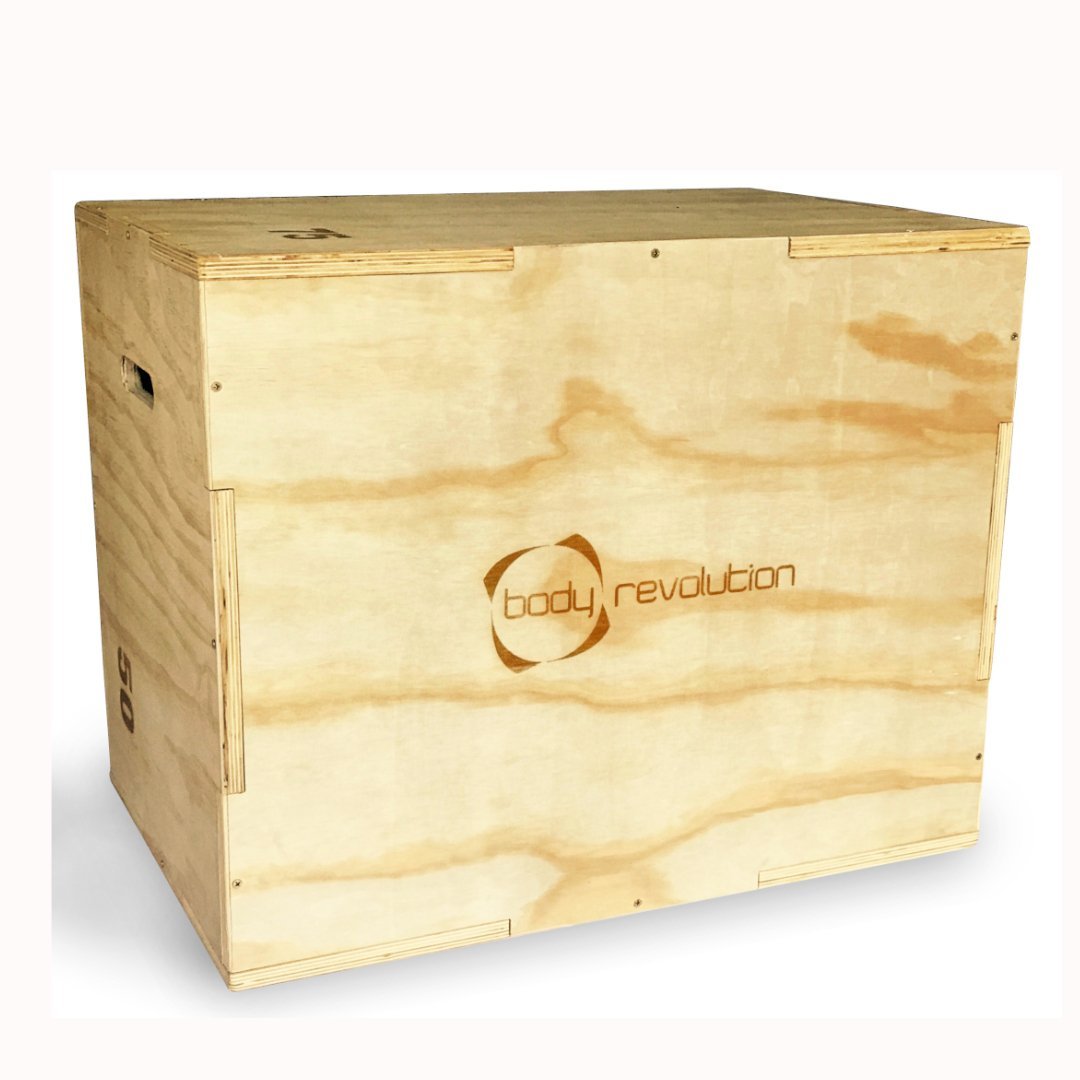 Sturdy wooden plyometric box with a smooth, natural finish and engraved logo, ideal for fitness training and workouts
