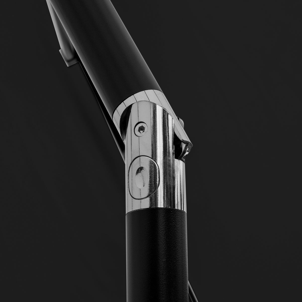 LED Tilt Parasol 2.7m – Black