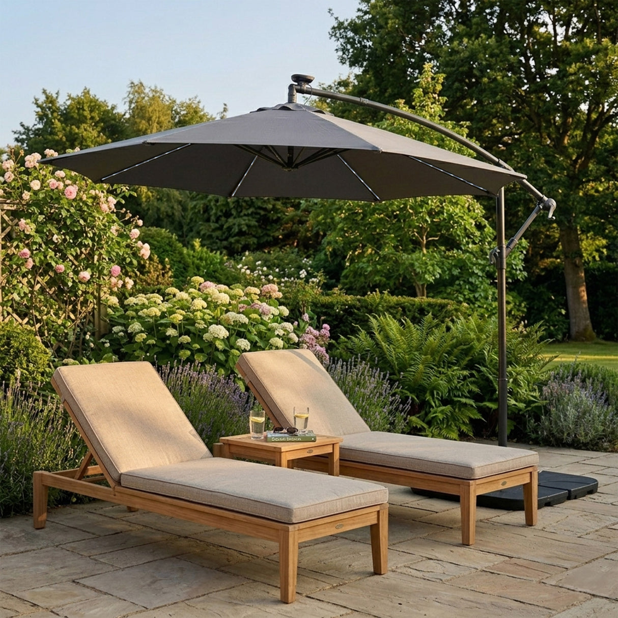 LED Cantilever Parasol 3m – Grey